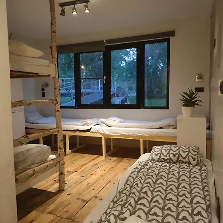 Hostel Arkabarka Floating Βελιγράδι